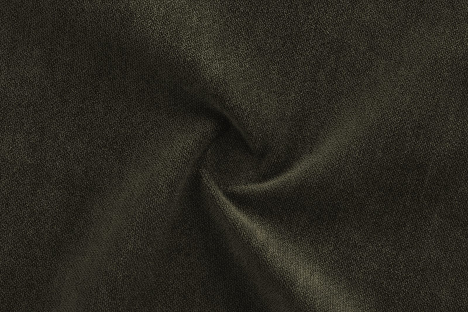352
